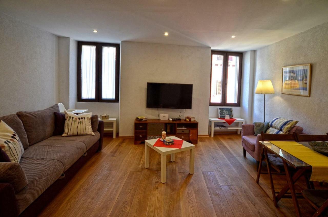 Bodi Apartment โรวีน ภายนอก รูปภาพ